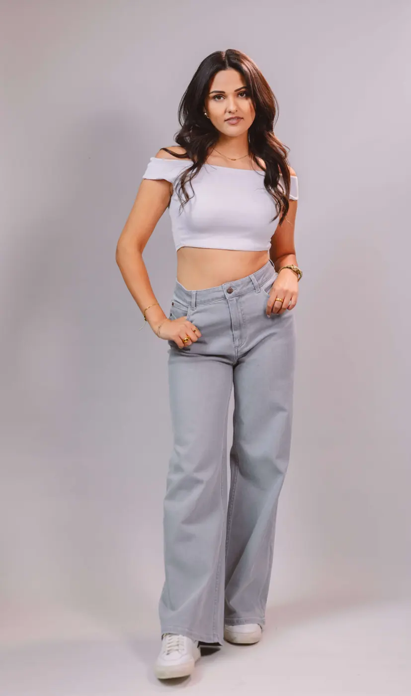 Petite Wide Leg Jeans – Light Grey — detailfoto 3
